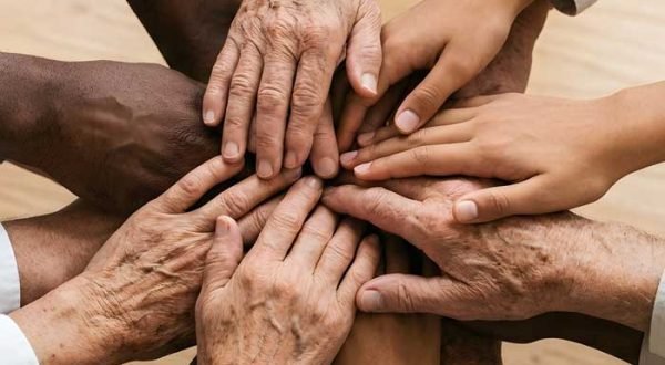 team-hands